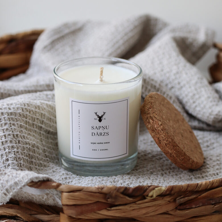 Aromātiska sojas vaska svece Sapņu Dārzs